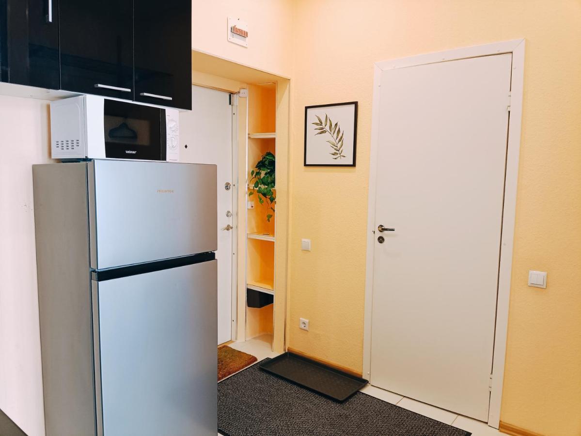 Centrally Located Studio Apartment Riga Exterior foto